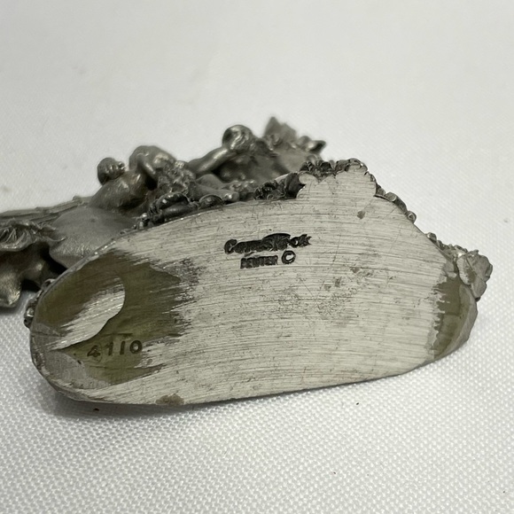 Vintage Comstock Pewter figure 2.25" Cherub on aUnicorn excellent condition - Picture 8 of 13